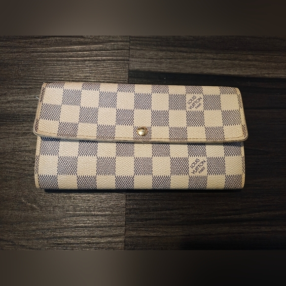 Louis Vuitton Damier Azur Sarah Wallet - Picture 1 of 11